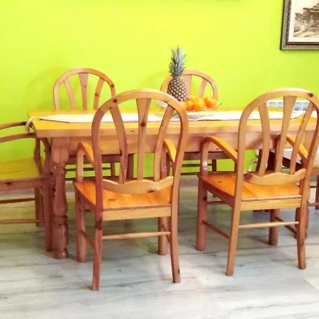 Дом отдыха Holiday Urbanizacion Casco Antiguo Нуэвалос